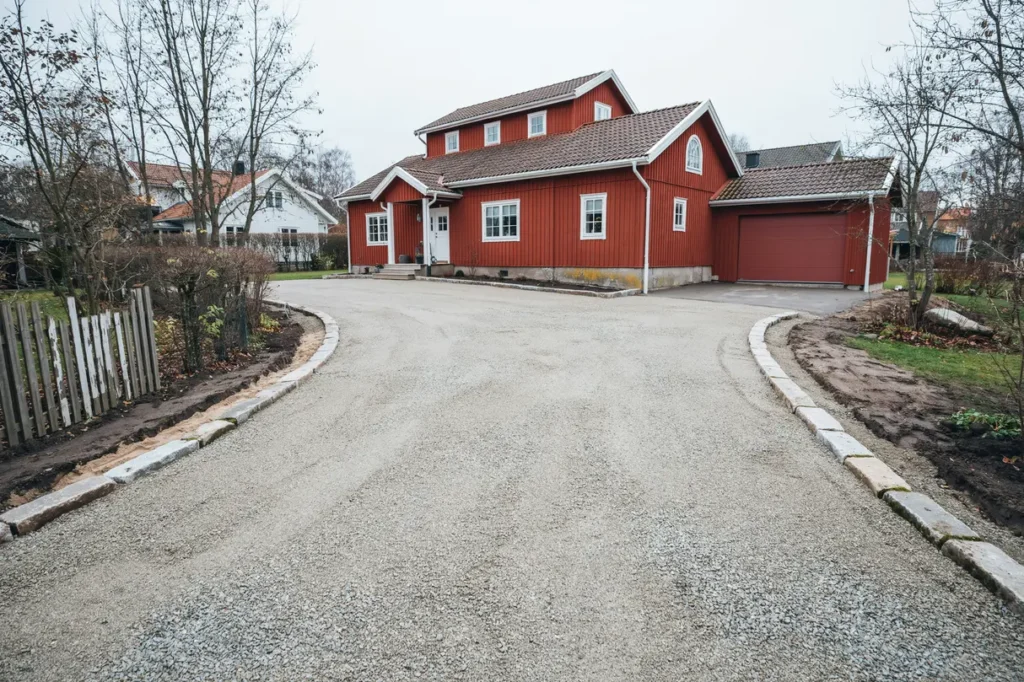 planera asfalterad infart till villa med r tt underarbete